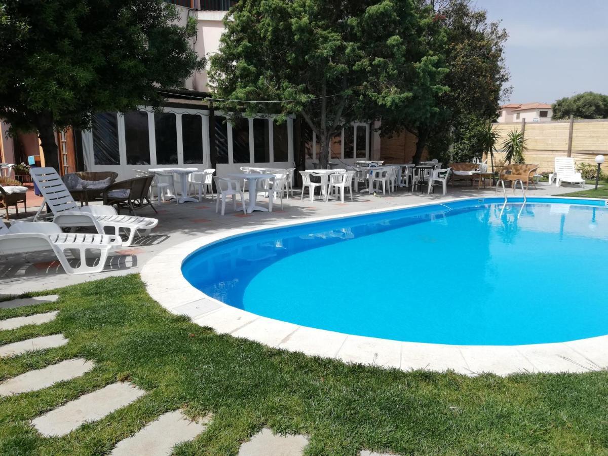 Hotel Frassetto Santa Teresa Gallura Exteriör bild