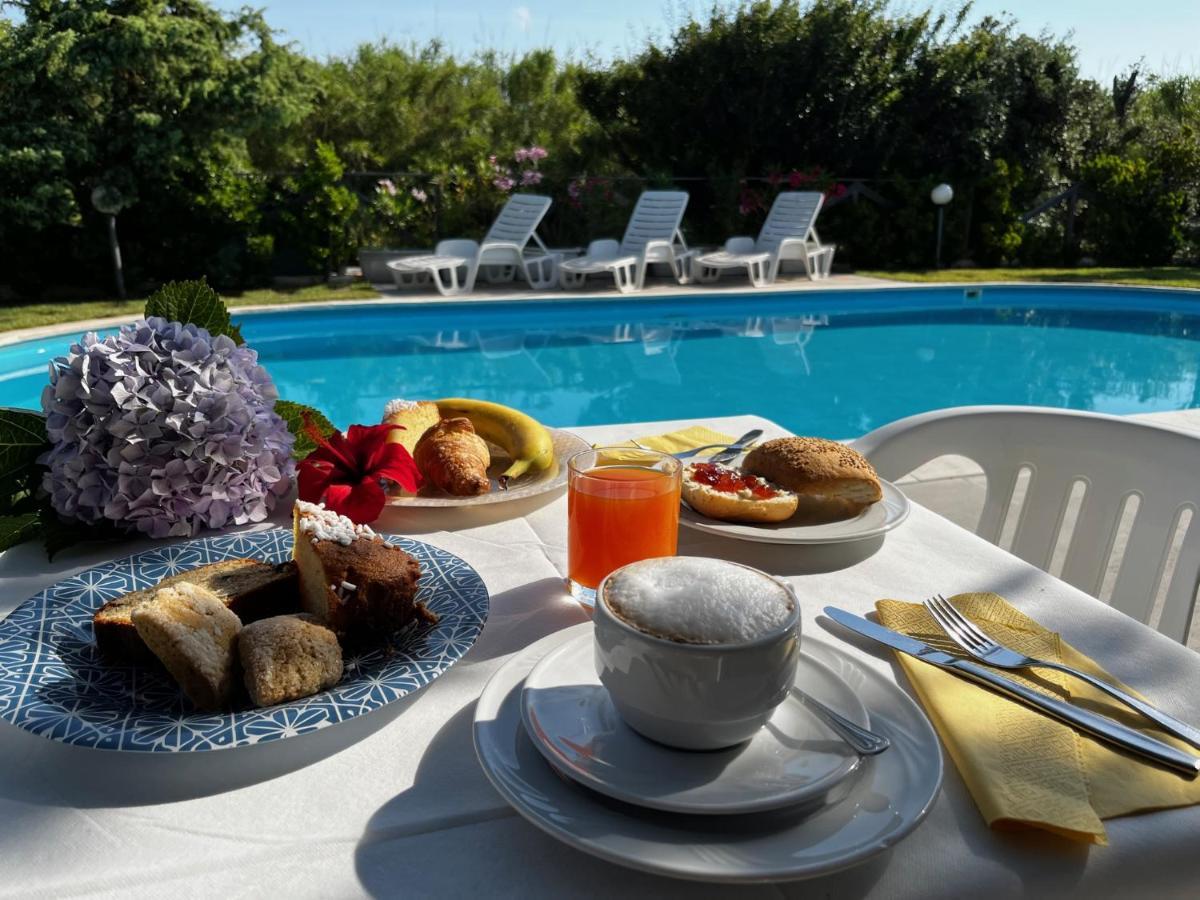 Hotel Frassetto Santa Teresa Gallura Exteriör bild