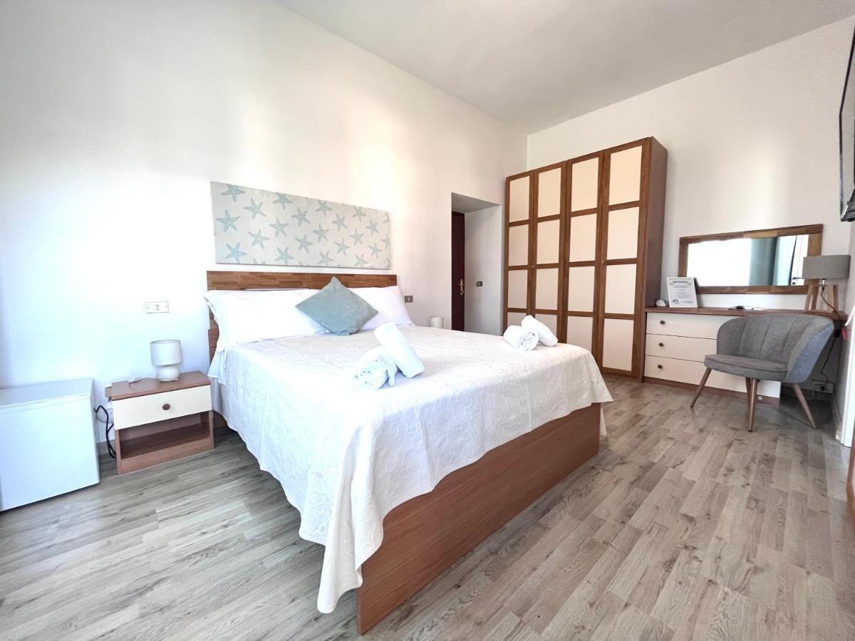 Hotel Frassetto Santa Teresa Gallura Exteriör bild