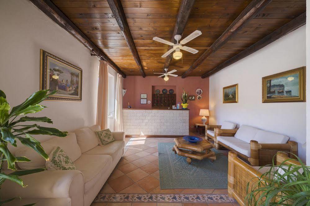 Hotel Frassetto Santa Teresa Gallura Exteriör bild
